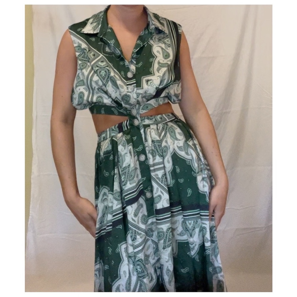 Vintage Green Bandanna Maxi 🤠